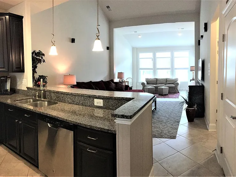 406 Samantha Dr — Photo 32