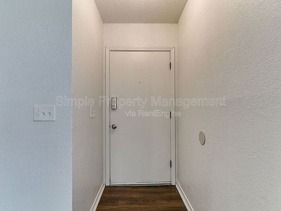 3rd image of 6207 SE 46th St
