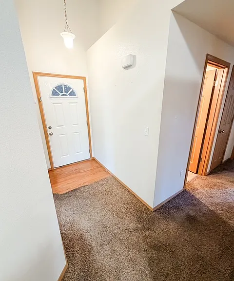 110 Washington Ave S #C — Photo 16