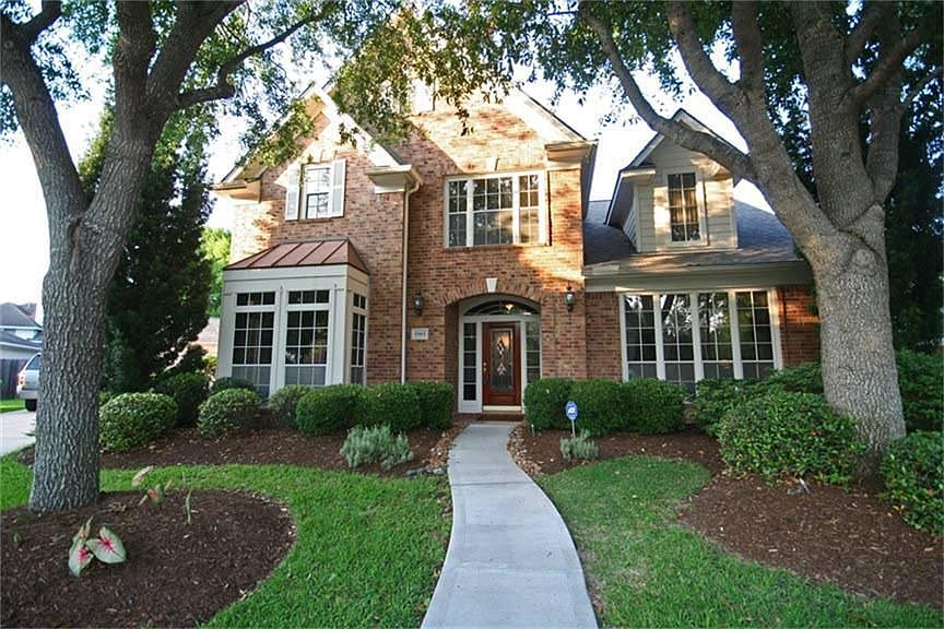 1st image of 1903 Valleria Ct