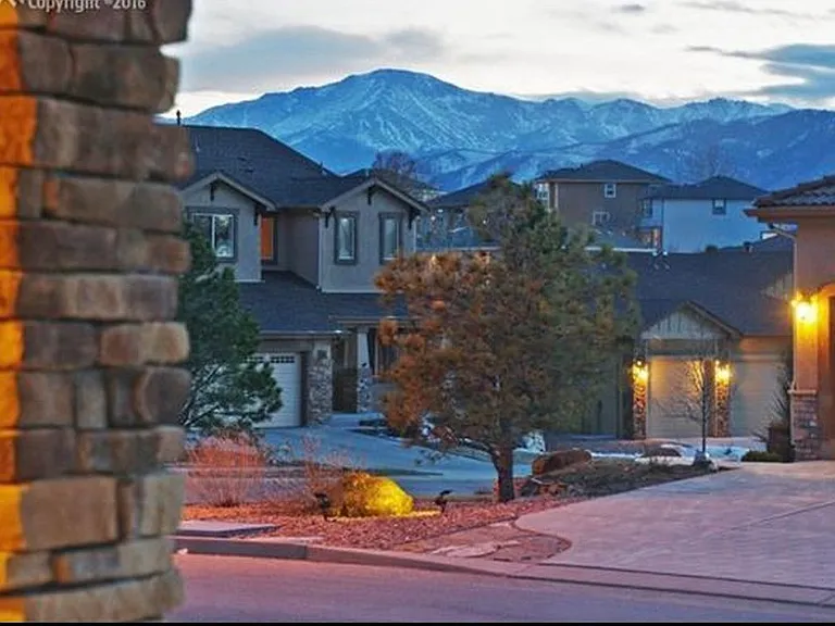 12441 Woodruff Dr — Photo 2