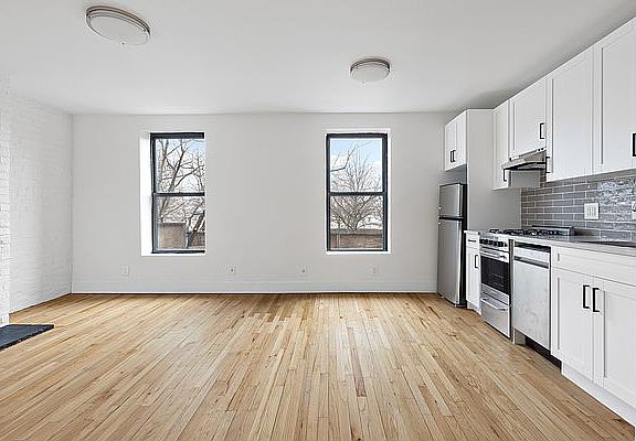 3rd image of 395 West St #2