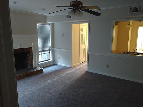 2nd image of 711 Bay Park Dr #B