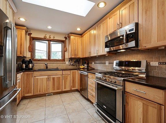 5th image of 15218 Bayberry Ct