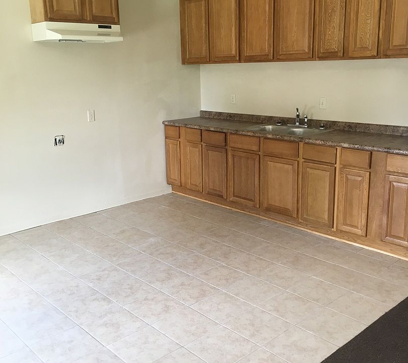 1st image of 4702 Gloria Cir