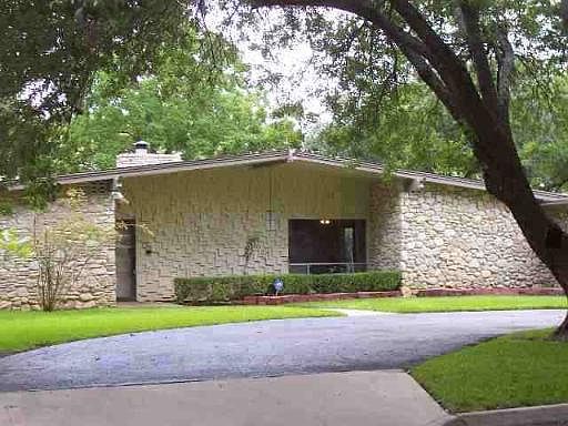 1st image of 102 AMERSON DR