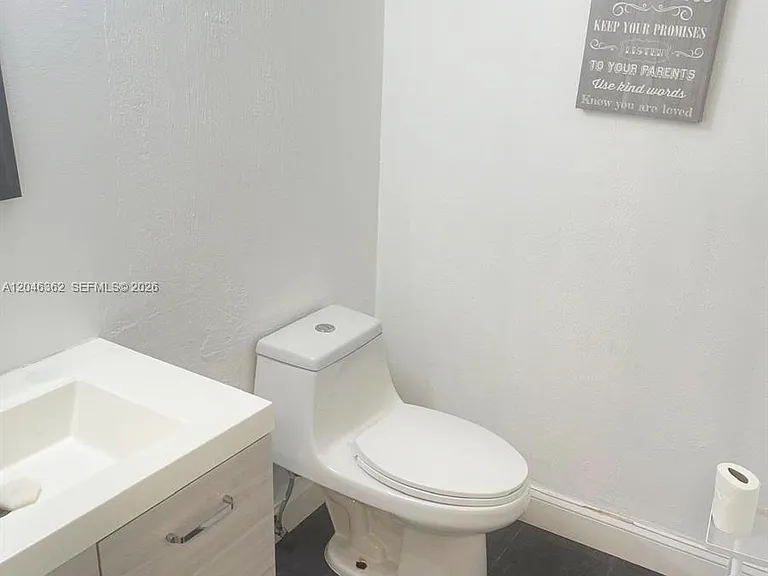 5961 N Falls Circle Dr #109 — Photo 3