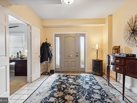 3rd image of 2411 S Queen St