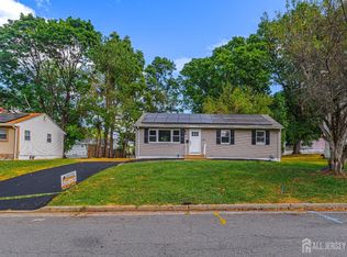 335 Chestnut Pl, Piscataway, NJ