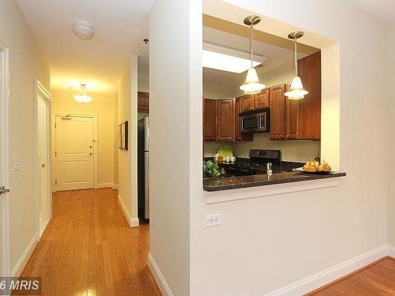 5th image of 38 Maryland Ave #Penthouse 605