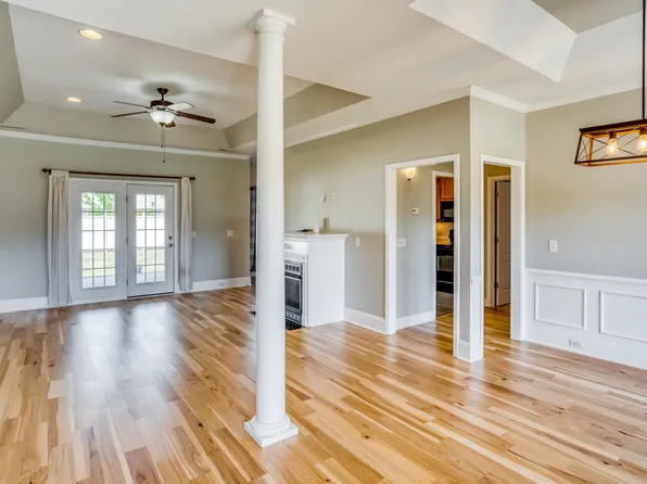 3185 Pawleys Ln, Sumter, SC 29150