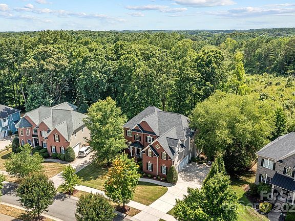 4th image of 11310 Canoe Cove Ln