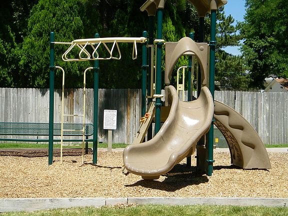 5th image of 857 E Meadow Pine Ct APT 13