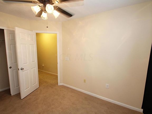 4th image of 300 Lost River Dr