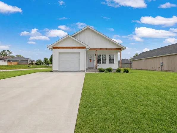 286 W Abbi Lane, Bolivar, MO 65613