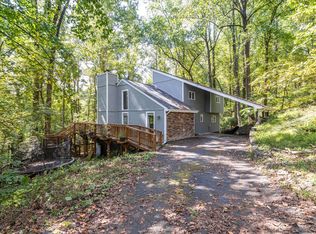 5708 Bridlewood Dr, Roanoke, VA 24018