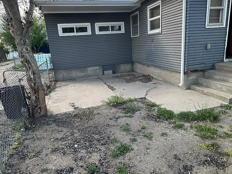 525 Chestnut St — Photo 17