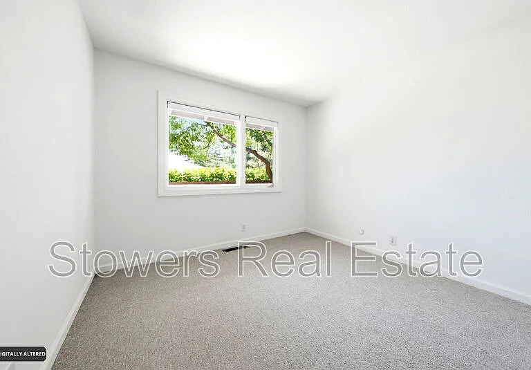 31 Mott Dr — Photo 37