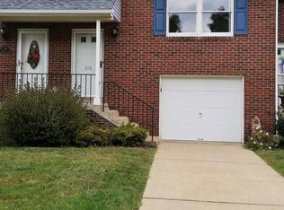 316 Parkridge Ln, Coraopolis, PA 15108