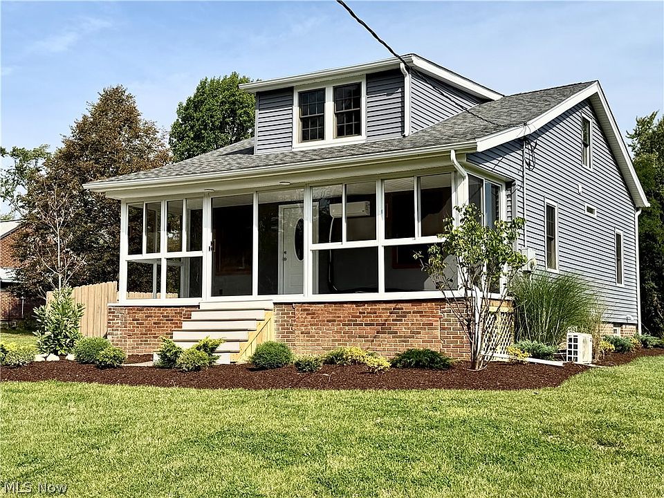 1st image of 1343 Oakes Rd