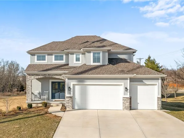 8744 Greeley St, Lenexa, KS 66227