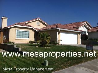 17560 Hudson Dr, Victorville, CA 92395