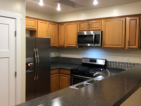 4th image of 405 E Organ Ave