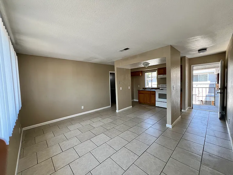 1685 Ellen Ave #H — Photo 3