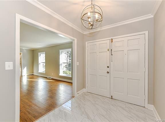3rd image of 7000 Knightswood Dr