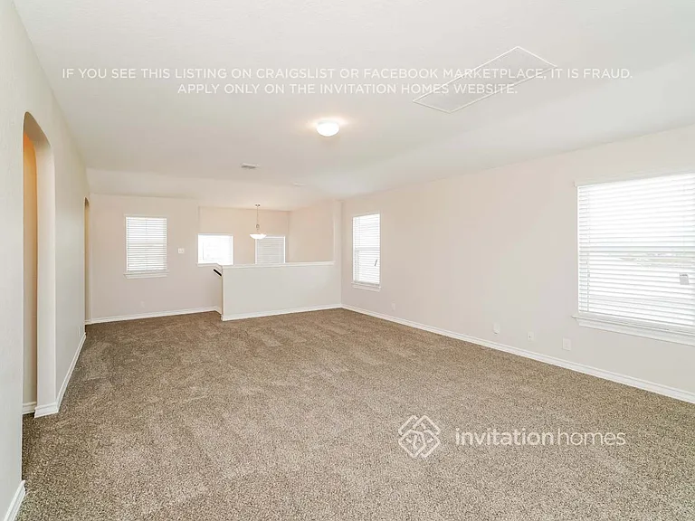 8907 Taylor Grv — Photo 6