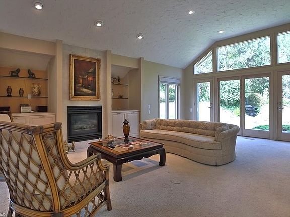 2nd image of 33645 Wellingford Ct