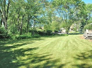 715 E Fairy Chasm Rd, Bayside, WI 53217