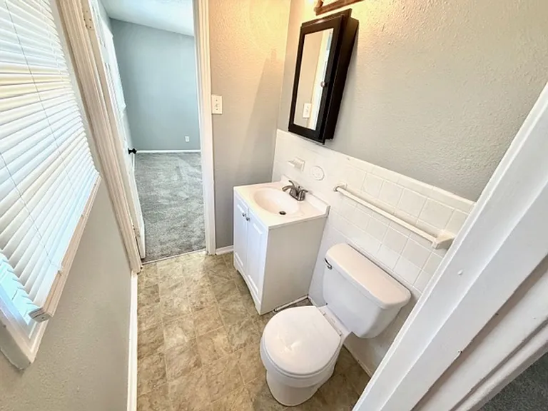 3203 Aden St — Photo 9