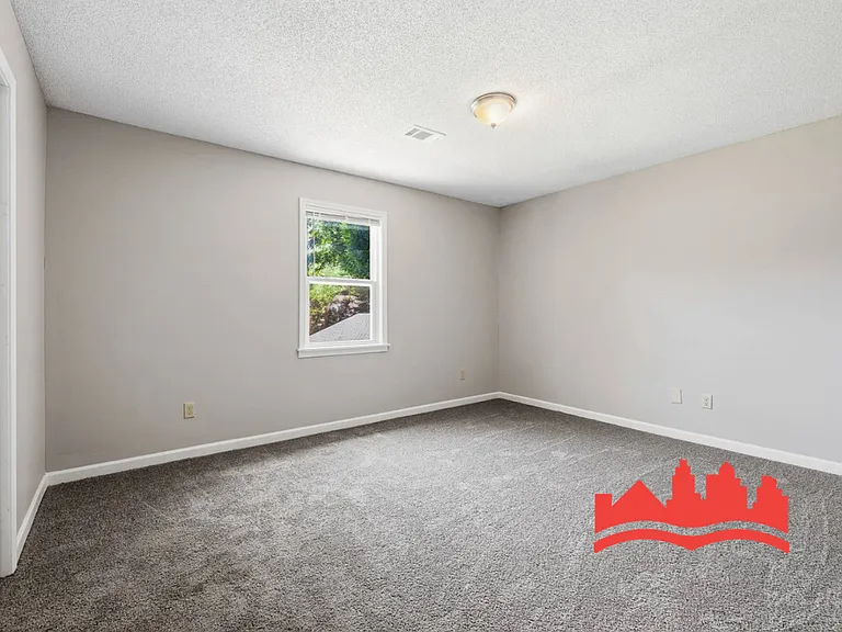 7243 Newling Ln — Photo 29