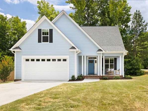 401 Chadwick Ln, Efland, NC 27243