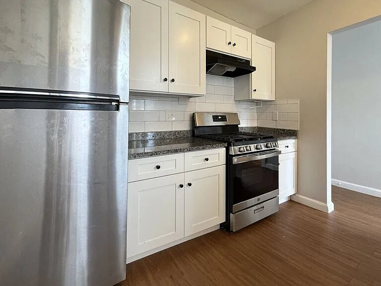 105 Nesmith St #3 — Photo 3