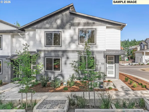 153 NW Mawrcrest Ave, Gresham, OR 97030