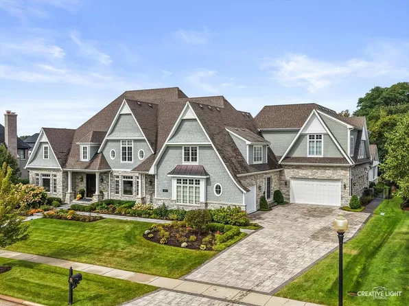 39W464 Long Meadow Ln, Saint Charles, IL 60175