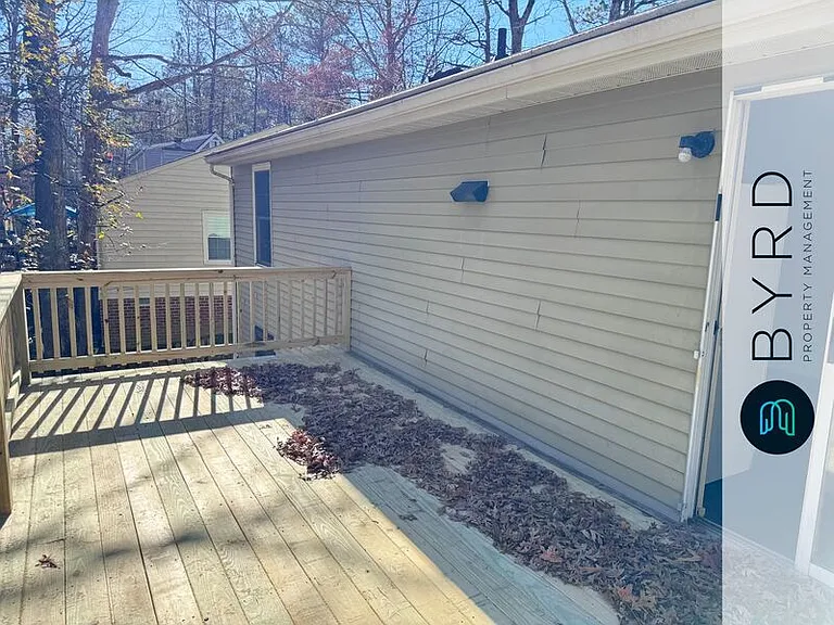 2411 Carriage Creek Rd — Photo 18