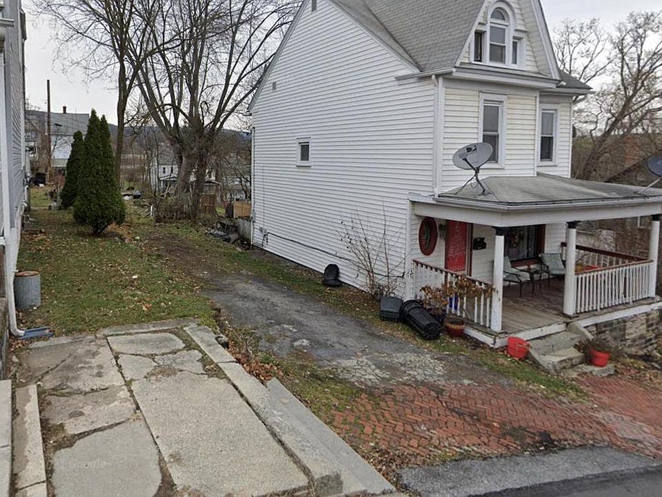 2nd image of 1112 16th Ave