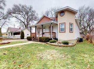 915 W Jefferson St, Bloomington, IL