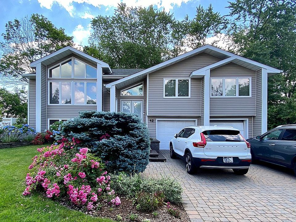 1st image of 92 Michele Dr