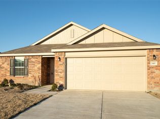 140 Waxberry Dr, Fate, TX 75189