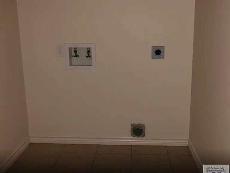 7904 Topo Chico Cir #A — Photo 15