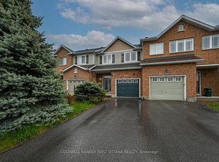 102 Windance Cres, Ottawa, ON K2W0A7