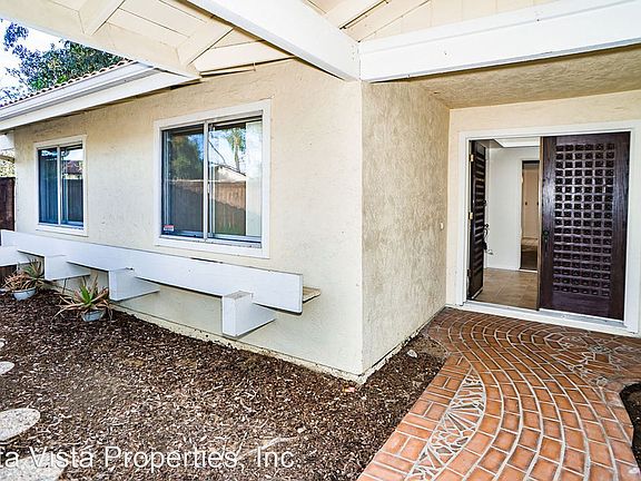 2nd image of 5404 Coral Reef Ave