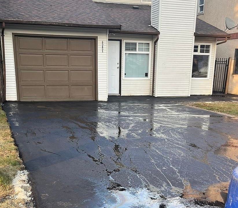 1st image of 45451 Meadowbrook Dr