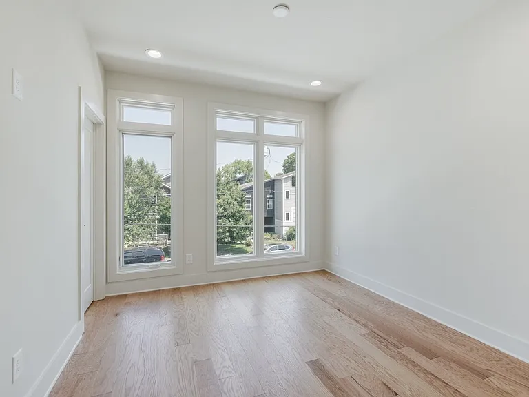 1721 6th Ave N #4 — Photo 32