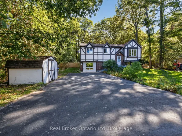 203 Knox Rd W, Wasaga Beach, ON L9Z 2A7