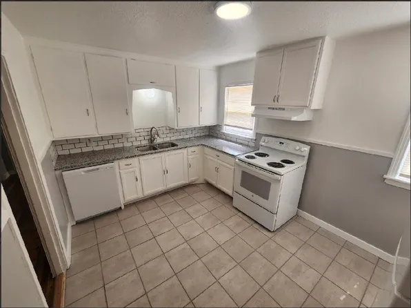 2605 37th St, Lubbock, TX 79413